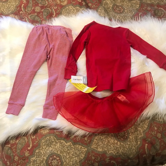 Carter’s 3 Piece Christmas Santa Outfit 24 months - Picture 4 of 4